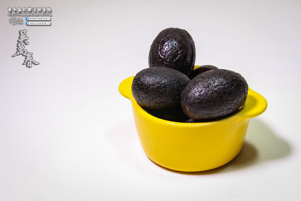 吳萬春古早味蜜餞(武廟店)|台南市/中西區(台南府城武廟巡禮；算命街必買的古早味伴手禮，華僑朝思暮想的家鄉味，現買宅配皆可)