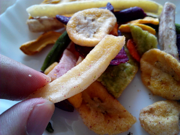 吳萬春蜜餞(武廟店)： 【臺南Ω中西區】吳萬春蜜餞。巷弄中的古早味「鹹酸甜」，蜜餞、果乾、脆片應有盡有