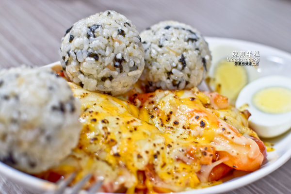 Moodo topokki 辣煎年糕：高雄 新興區．韓國釜山女孩的辣煎年糕 Moodo topokki