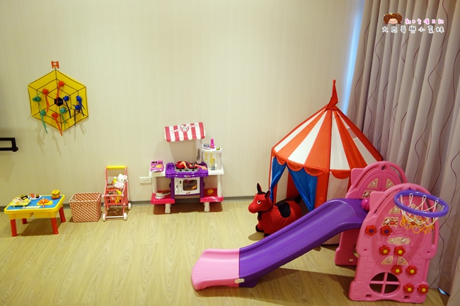 悠逸休閒旅館 家庭親子房 (10).JPG