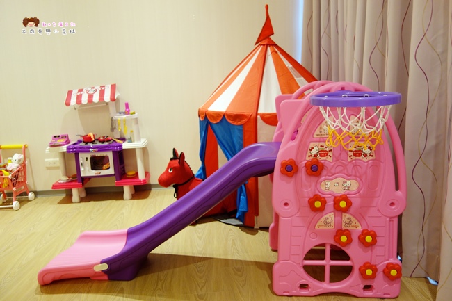 悠逸休閒旅館 家庭親子房 (11).JPG