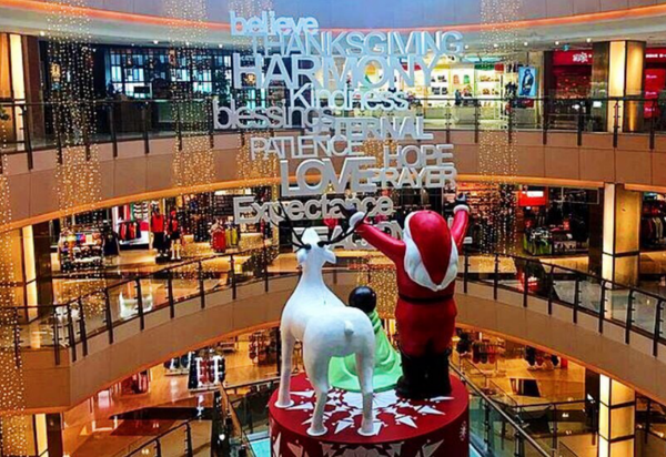 【中壢】大江國際購物中心｜聖誕節假日好去處、內有超夢幻北極熊雕像及雪屋