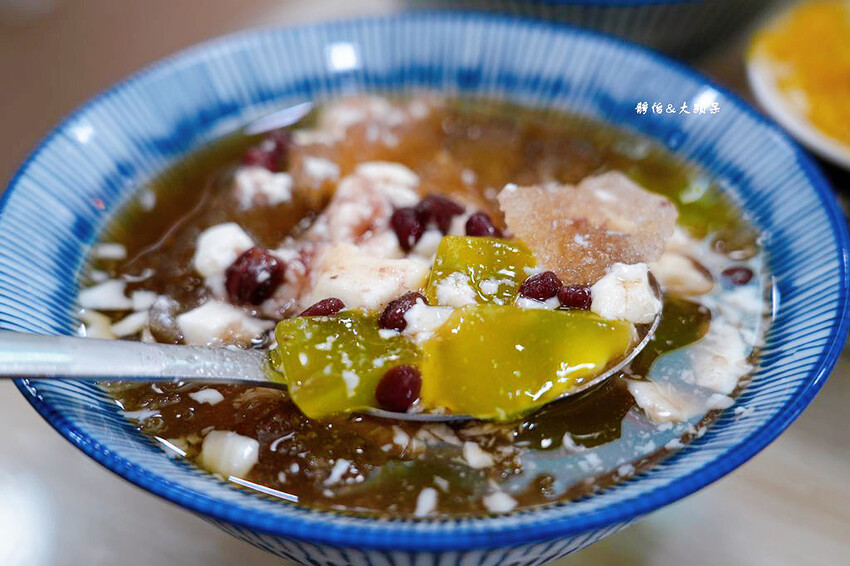 冰點老店綿綿冰 ❙ 鳳梨檸檬冰、芒果雙爽,自製手工豆花、仙草