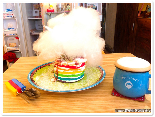 『桃園咖啡店下午茶推薦』老咩咖啡鬆餅★超人氣隱藏版甜點彩虹蛋糕/桃園彩虹蛋糕擄獲許多少女心/老闆是正妹的咖啡店