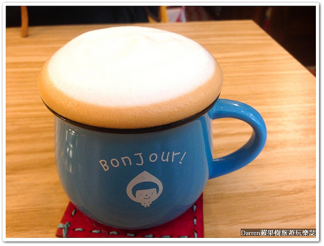 『桃園咖啡店下午茶推薦』老咩咖啡鬆餅★超人氣隱藏版甜點彩虹蛋糕/桃園彩虹蛋糕擄獲許多少女心/老闆是正妹的咖啡店