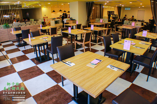 椰子林美食新天地(港點/熱炒/美食街)|桃園市/蘆竹區  (一個什麼美食都有，什麼美食都賣的美食天堂)