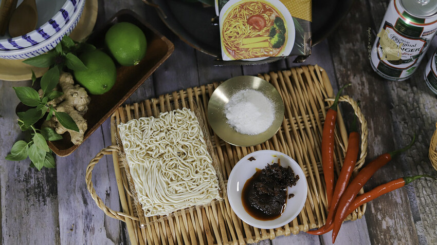台中素食| 熱浪島叻沙湯麵(純素)讓人欲罷不能的濃郁湯頭與Q彈麵體在家也能享用