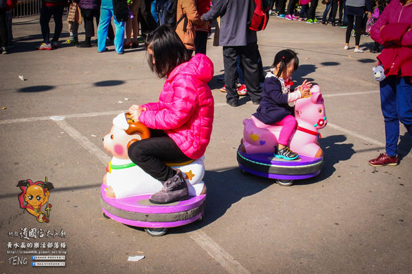 護國宮太子廟(太子遊樂園)|桃園市/桃園區(北台灣最大太子廟/旋轉木馬/咖啡杯/海盜船/大型充氣氣墊設備/投籃機，乎哩玩免費。)