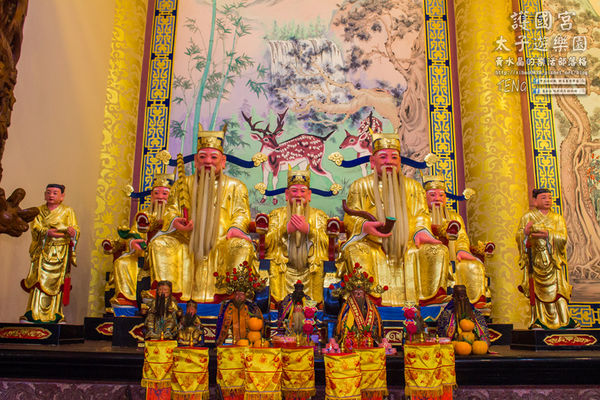 護國宮太子遊樂園|桃園新春必遊廟宇;大年初一免費玩到大年初五;全台之最~八尺六寸泥塑三太子神像。