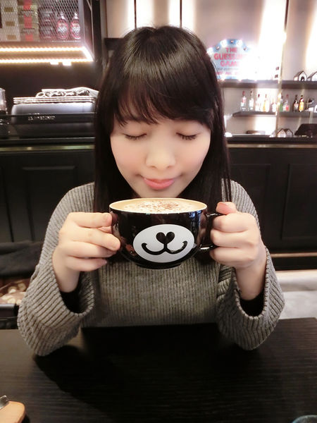 ★食記★ 周董夫人昆凌Hannah開設的 Machi Doggie Fashion & Coffee / 西門町 / 西門捷運站1號出口