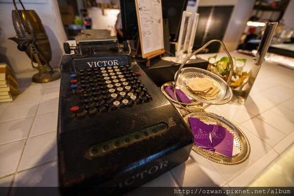 [吃喝]義大利小餐館 希拉2店～關於餐桌 About Tables。