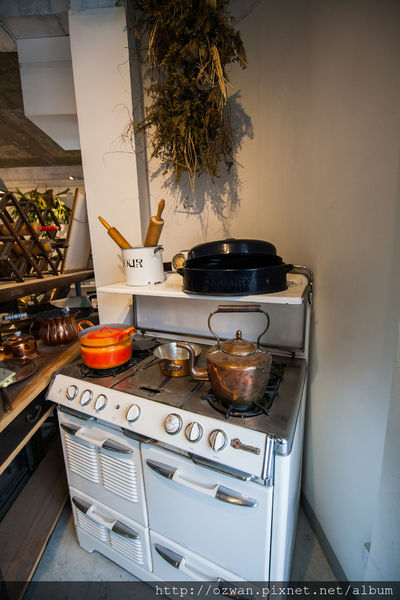 [吃喝]義大利小餐館 希拉2店～關於餐桌 About Tables。