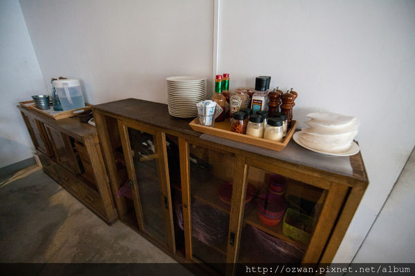 [吃喝]義大利小餐館 希拉2店～關於餐桌 About Tables。