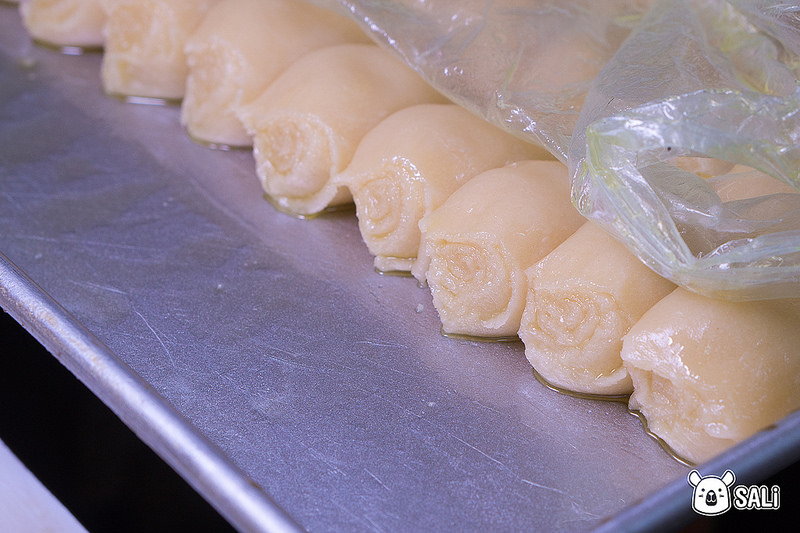 棋豐軒牛舌餅製作