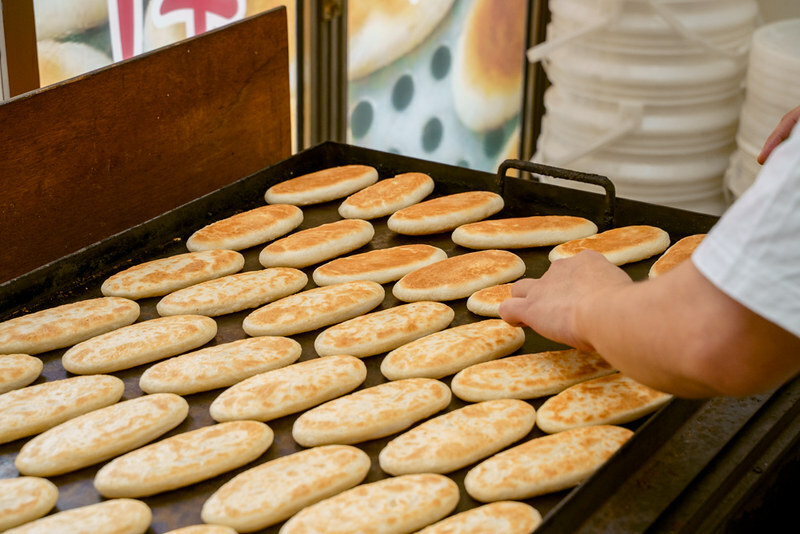 棋豐軒 牛舌餅製作