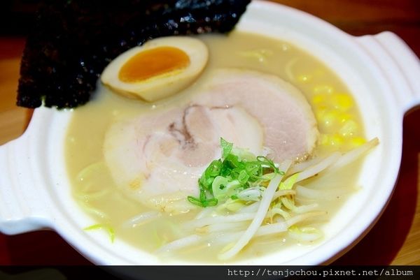 DSC_0020-1.JPG DSC_0020-1.JPG