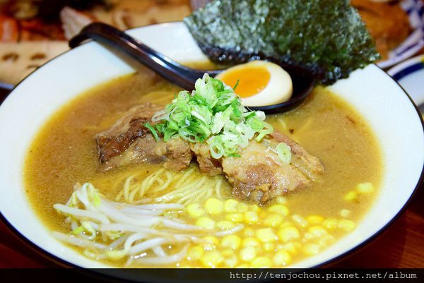 DSC_0019.JPG DSC_0019.JPG