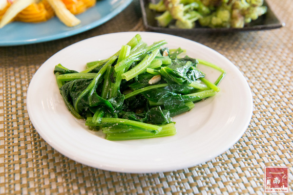 HAPPY FOOD 樂食新鉄板料理：【台南南區】首推櫻桃鴨腿和牛排｜鐵板甜食滿滿莓果味｜舒肥烹調｜法式鐵板燒好好食~HAPPY FOOD 樂食新鉄板料理