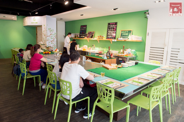 HAPPY FOOD 樂食新鉄板料理：【台南南區】首推櫻桃鴨腿和牛排｜鐵板甜食滿滿莓果味｜舒肥烹調｜法式鐵板燒好好食~HAPPY FOOD 樂食新鉄板料理