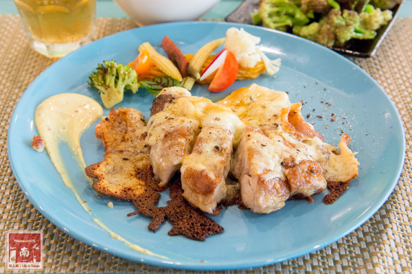 HAPPY FOOD 樂食新鉄板料理：【台南南區】首推櫻桃鴨腿和牛排｜鐵板甜食滿滿莓果味｜舒肥烹調｜法式鐵板燒好好食~HAPPY FOOD 樂食新鉄板料理