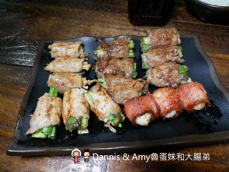 《新竹宵夜》台灣壹碳烤-新竹忠孝總店。碳烤串燒美食。朋友聚餐瘋世足賽的好選擇︱（影片）