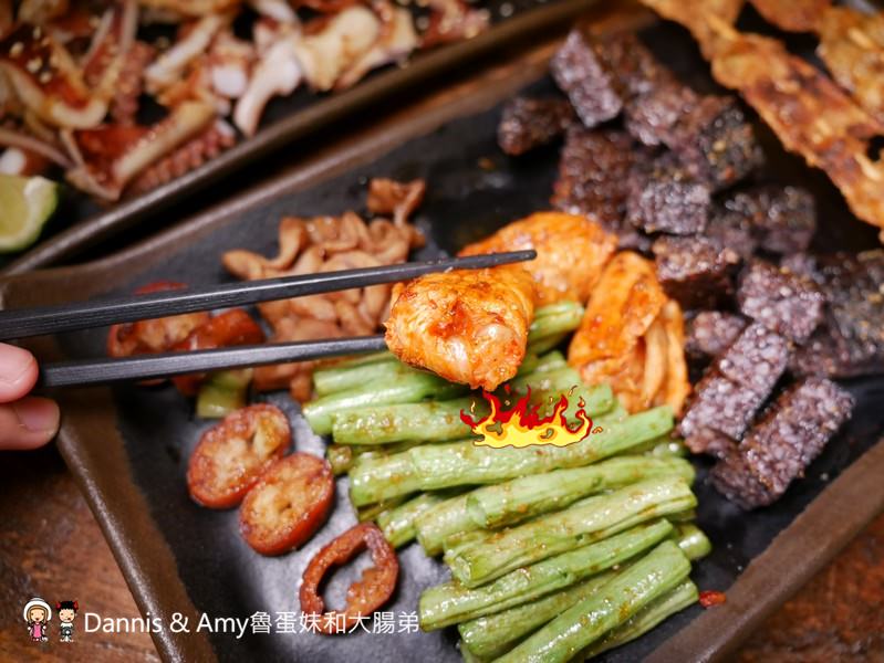 《新竹宵夜》台灣壹碳烤-新竹忠孝總店。碳烤串燒美食。朋友聚餐瘋世足賽的好選擇︱（影片）
