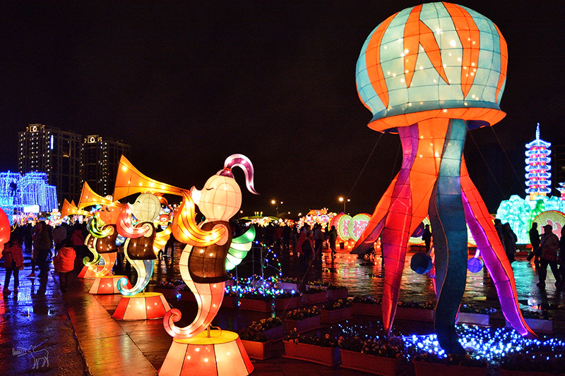 2016桃園燈會:繽紛主副燈,六大主題燈區與寬廣佔地.高鐵桃園站,免費接駁車