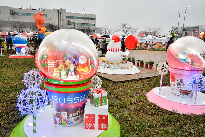 2016桃園燈會:繽紛主副燈,六大主題燈區與寬廣佔地.高鐵桃園站,免費接駁車