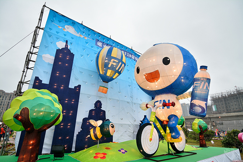 2016桃園燈會:繽紛主副燈,六大主題燈區與寬廣佔地.高鐵桃園站,免費接駁車