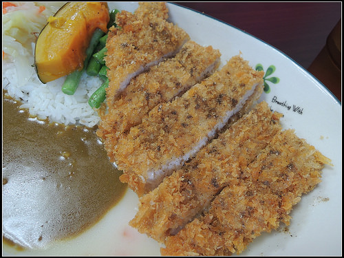 【新北食記】林口‧雙醬咖哩(林口)~湯品、飲料自助、可加飯