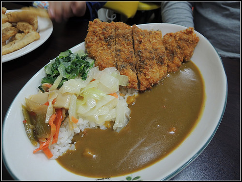 【新北食記】林口‧雙醬咖哩(林口)~湯品、飲料自助、可加飯