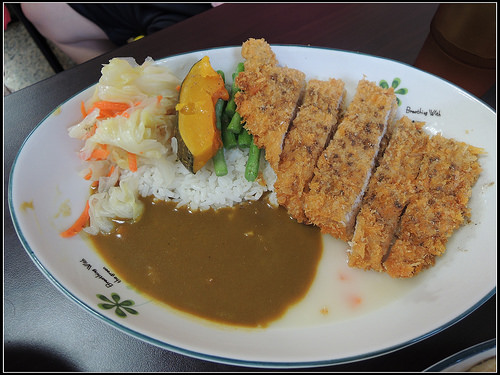 【新北食記】林口‧雙醬咖哩(林口)~湯品、飲料自助、可加飯