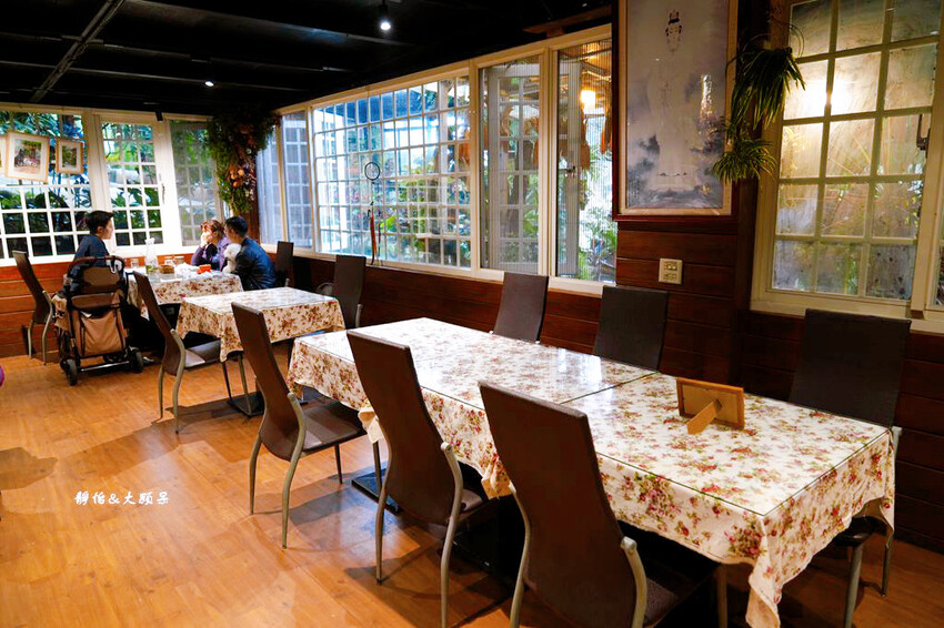 綠庭緣 ❙ 山林裡玻璃屋咖啡廳,虎頭山步道旁,桃園森林系景觀