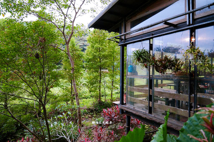 綠庭緣 ❙ 山林裡玻璃屋咖啡廳,虎頭山步道旁,桃園森林系景觀