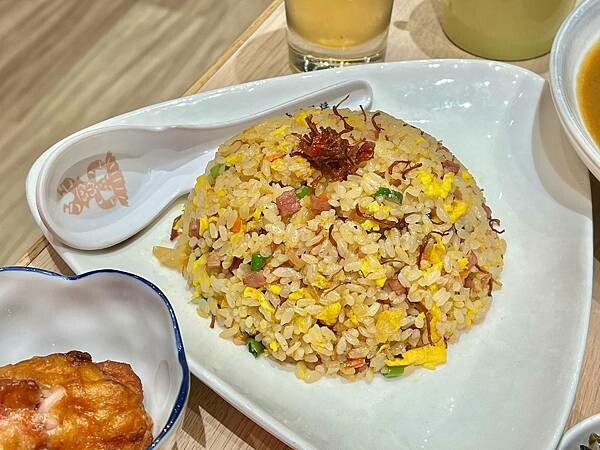 (信義美食)大阪王將~大阪美食台北吃得到!新品XO干貝醬五目 (信義美食)大阪王將~大阪美食台北吃得到!新品XO干貝醬五目