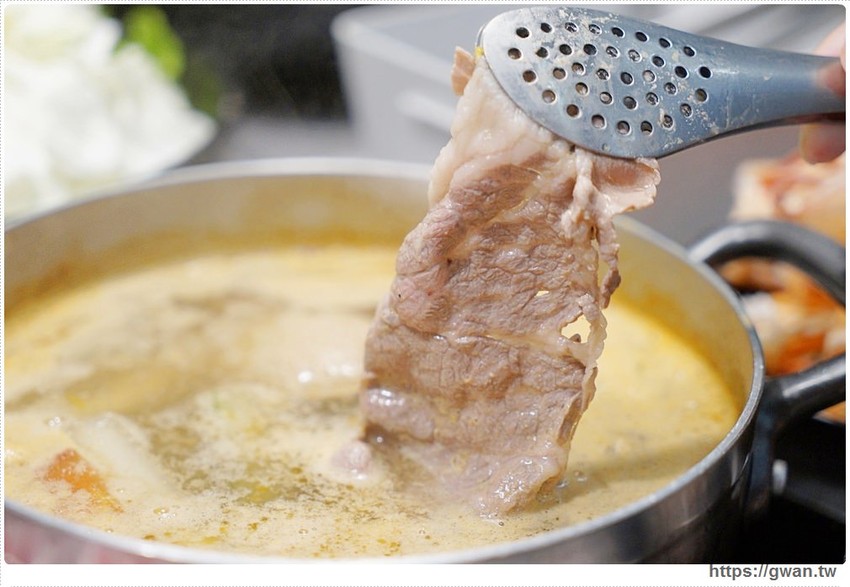 宇良食巨無霸肉盤+浮誇手臂蝦，無霸三人套餐海陸通吃