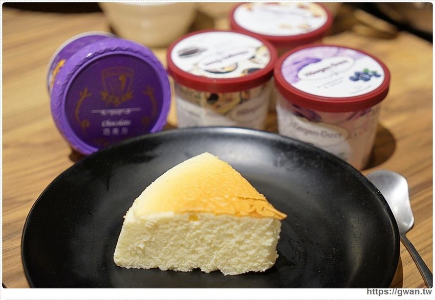 宇良食巨無霸肉盤+浮誇手臂蝦，無霸三人套餐海陸通吃