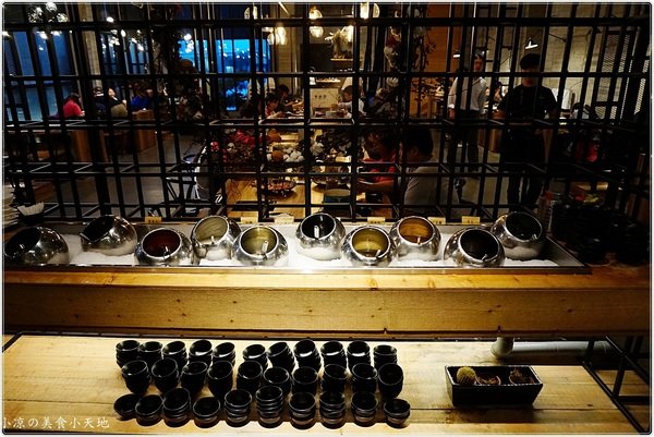 宇良食 健康鍋物:台中沙鹿』宇良食健康鍋物║工業風乾燥花鍋物餐廳94狂!龍蝦雙人套餐霸氣登場,超美鑄鐵鍋時尚又流行!