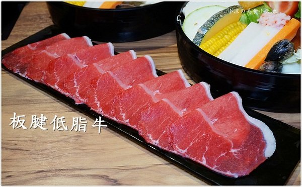 宇良食 健康鍋物:台中沙鹿』宇良食健康鍋物║工業風乾燥花鍋物餐廳94狂!龍蝦雙人套餐霸氣登場,超美鑄鐵鍋時尚又流行!