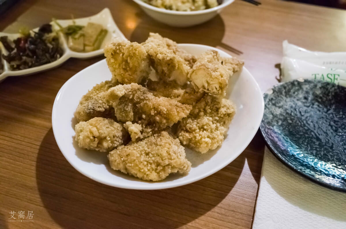 在地人私藏秘店.週休四日的 冠津海鮮粥