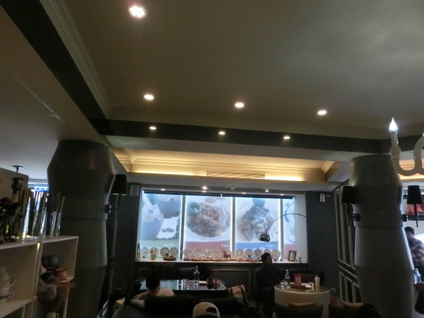 in% HAIR&CAFE:「in% HAIR&CAFE」- 藝人超推!不但有好吃的下午茶還有帥店長和正妹店員為您服務~實在無法擋的誘惑!