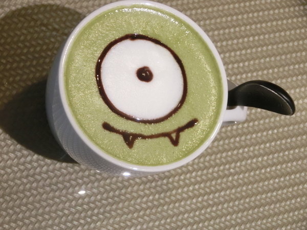 in% HAIR&CAFE:「in% HAIR&CAFE」- 藝人超推!不但有好吃的下午茶還有帥店長和正妹店員為您服務~實在無法擋的誘惑!