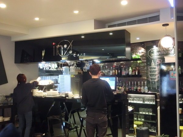 in% HAIR&CAFE:「in% HAIR&CAFE」- 藝人超推!不但有好吃的下午茶還有帥店長和正妹店員為您服務~實在無法擋的誘惑!