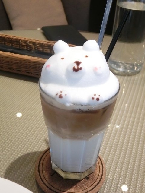 in% HAIR&CAFE:「in% HAIR&CAFE」- 藝人超推!不但有好吃的下午茶還有帥店長和正妹店員為您服務~實在無法擋的誘惑!