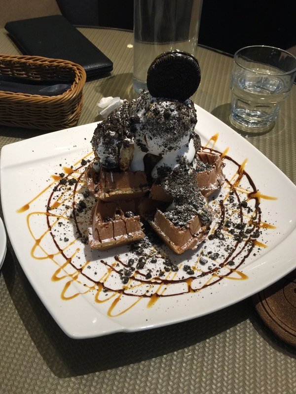 in% HAIR&CAFE:「in% HAIR&CAFE」- 藝人超推!不但有好吃的下午茶還有帥店長和正妹店員為您服務~實在無法擋的誘惑!