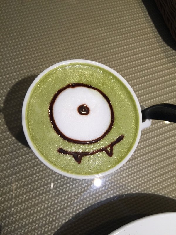 in% HAIR&CAFE:「in% HAIR&CAFE」- 藝人超推!不但有好吃的下午茶還有帥店長和正妹店員為您服務~實在無法擋的誘惑!