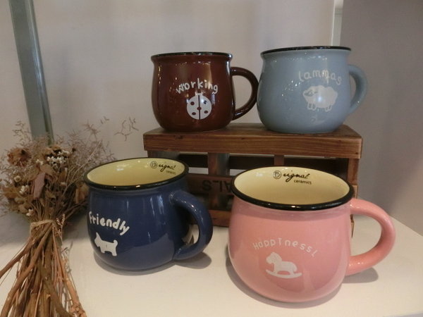 in% HAIR&CAFE:「in% HAIR&CAFE」- 藝人超推!不但有好吃的下午茶還有帥店長和正妹店員為您服務~實在無法擋的誘惑!