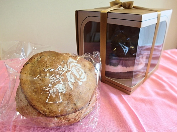 哈肯舖：❤️美食❤️【新北。板橋】哈肯舖 X 52Hz , I love you/ 苦甜之戀/法國LV級巧克力/花心。玫瑰檸檬