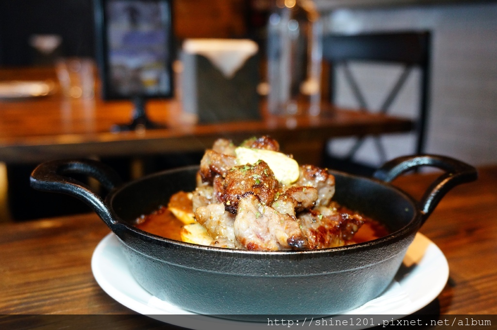 Waiting Bistro|忠孝復興站餐酒館..東區美食