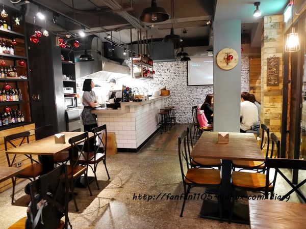 【餐酒館推薦】Waiting Bistro 異國風味 捷運忠孝復興站餐酒館 (5).JPG